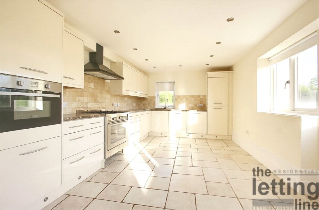 Burnt Farm Ride, Enfield, Middlesex, EN2 9AX