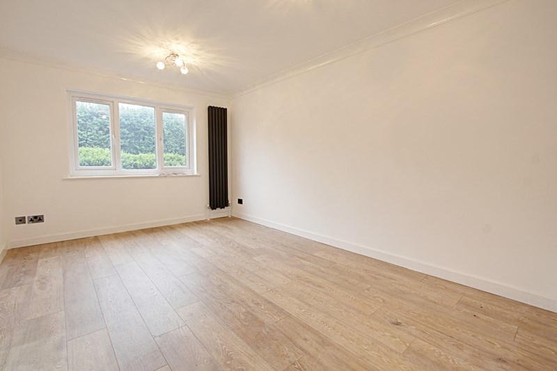 Greenwich Court, Parkside, Waltham Cross, Hertfordshire, EN8 7TJ
