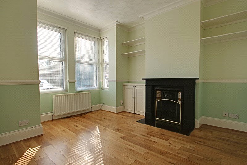 East Crescent, Enfield, Middlesex, EN1 1BS The Letting Line