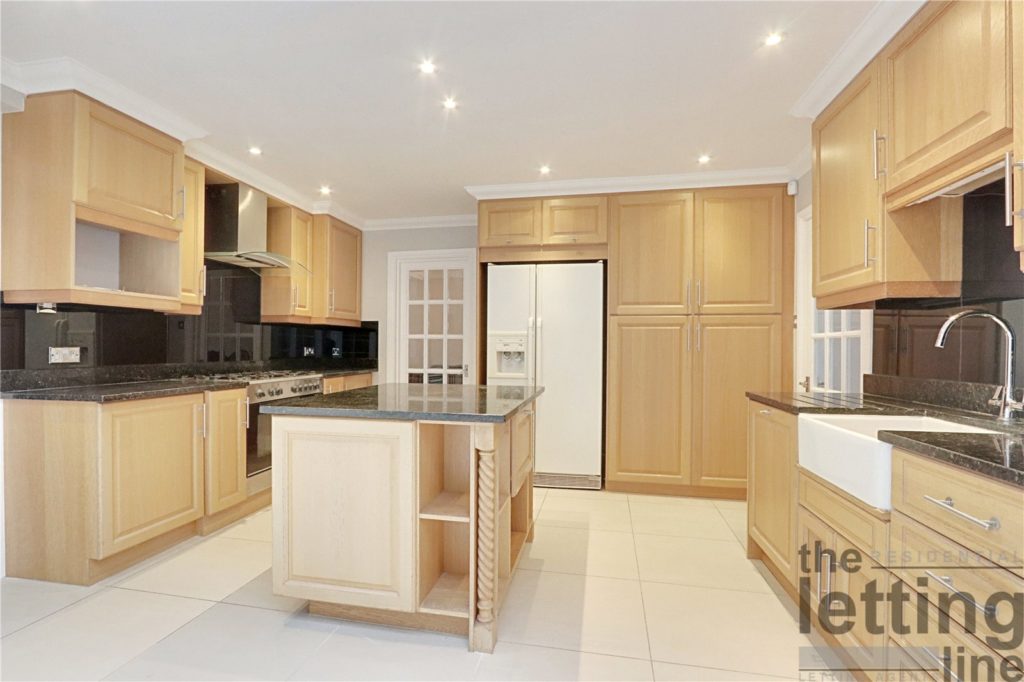 Burnt Farm Ride, Enfield, Middlesex, EN2 9DZ