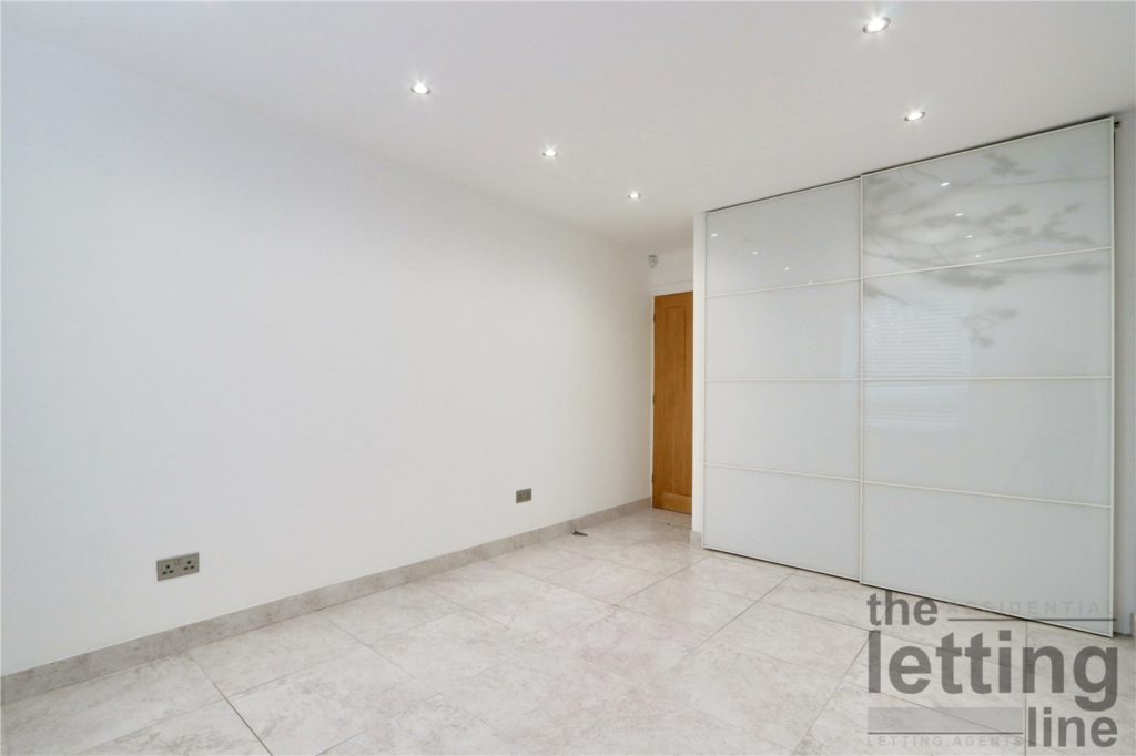 Uvedale Road, Enfield, Middlesex, EN2 6HG