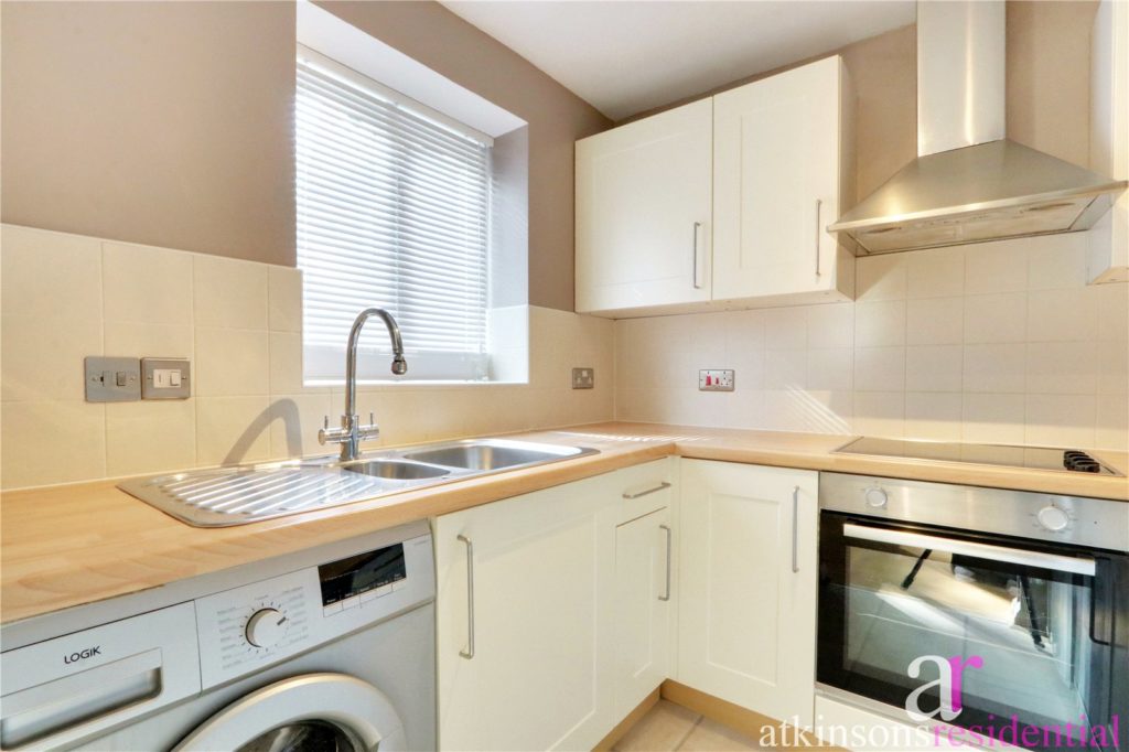 Woodridge Close, Enfield, Middlesex, EN2 8HJ
